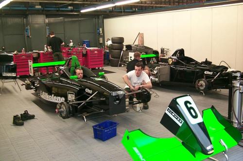 Giorgio Vinella Formula 3000 Championship 1999 Monza Team Martello Racing box garage 1