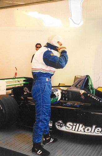 Giorgio Vinella Formula 3000 Championship 1999 Monza Team Martello Racing box garage preparation