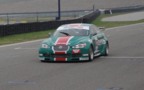 Giorgio Vinella 2010 Jaguar XFR SV8 V8 Superstars Team Ferlito Motors Test Franciacorta race start straight
